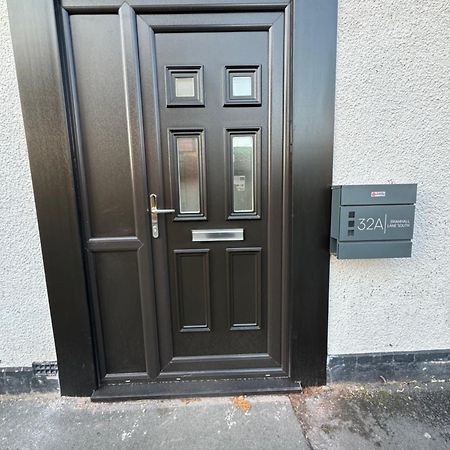 Modern Studio Flat In Bramhall エクステリア 写真